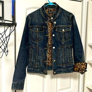 Dolce & Gabbana jacket size 42 Woman’s like new.